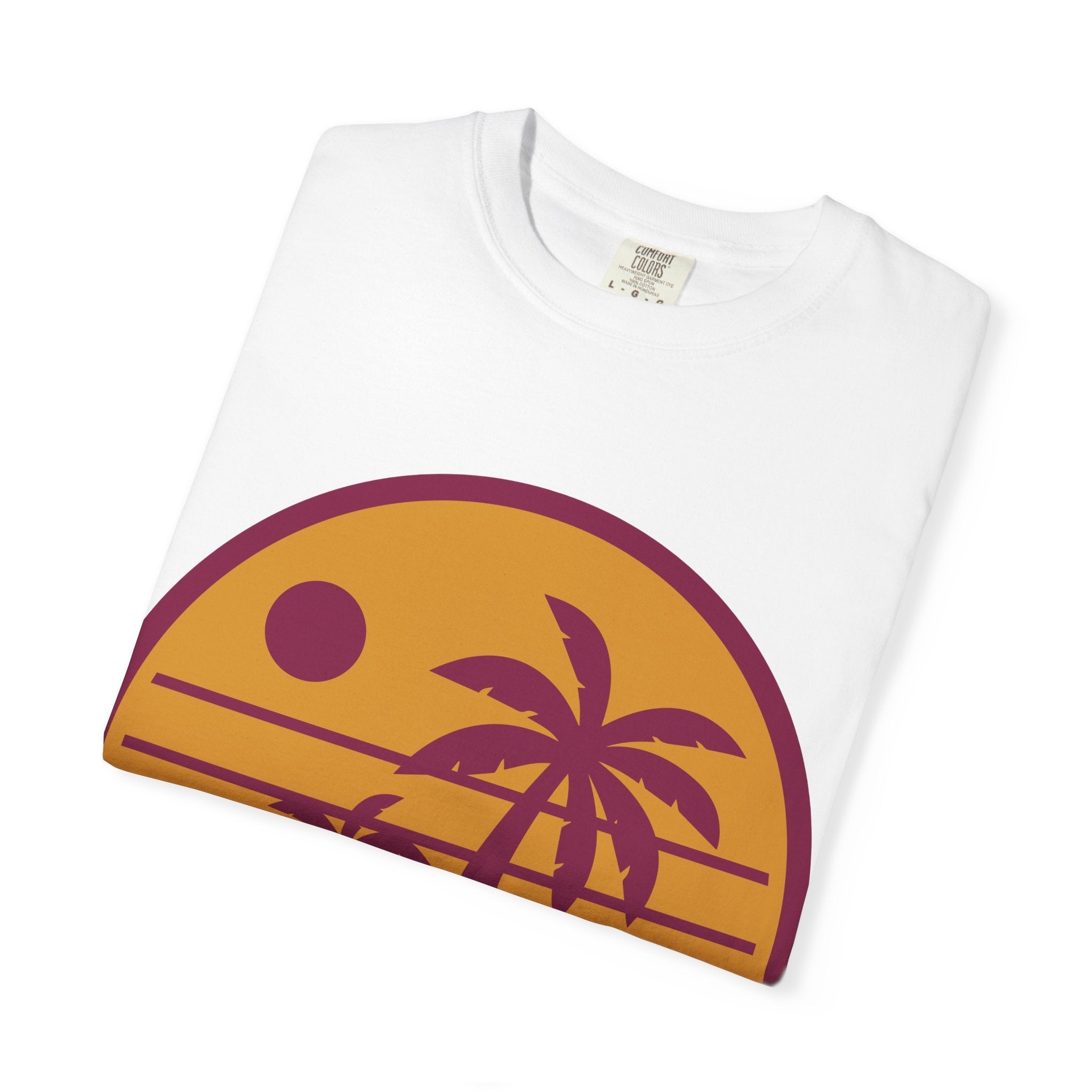 Sunset Palm Tree T-shirt, Casual Summer Tee, Unisex Beachwear, Graphic Tee for Vacation, Gift for Nature Lovers
