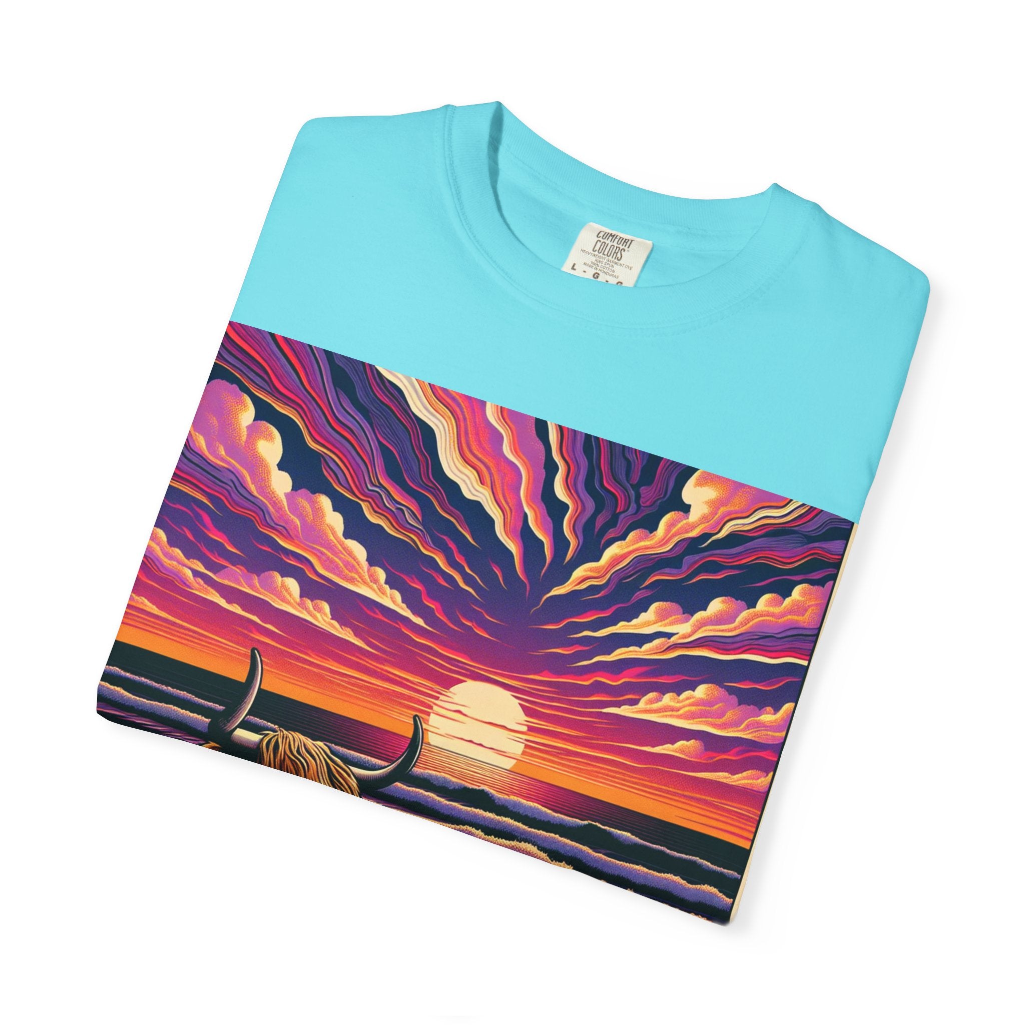 Vibrant Sunset Bull T-Shirt, Beach Vibes Tee, Colorful Summer Shirt, Unisex Graphic T-Shirt, Gift for Animal Lovers