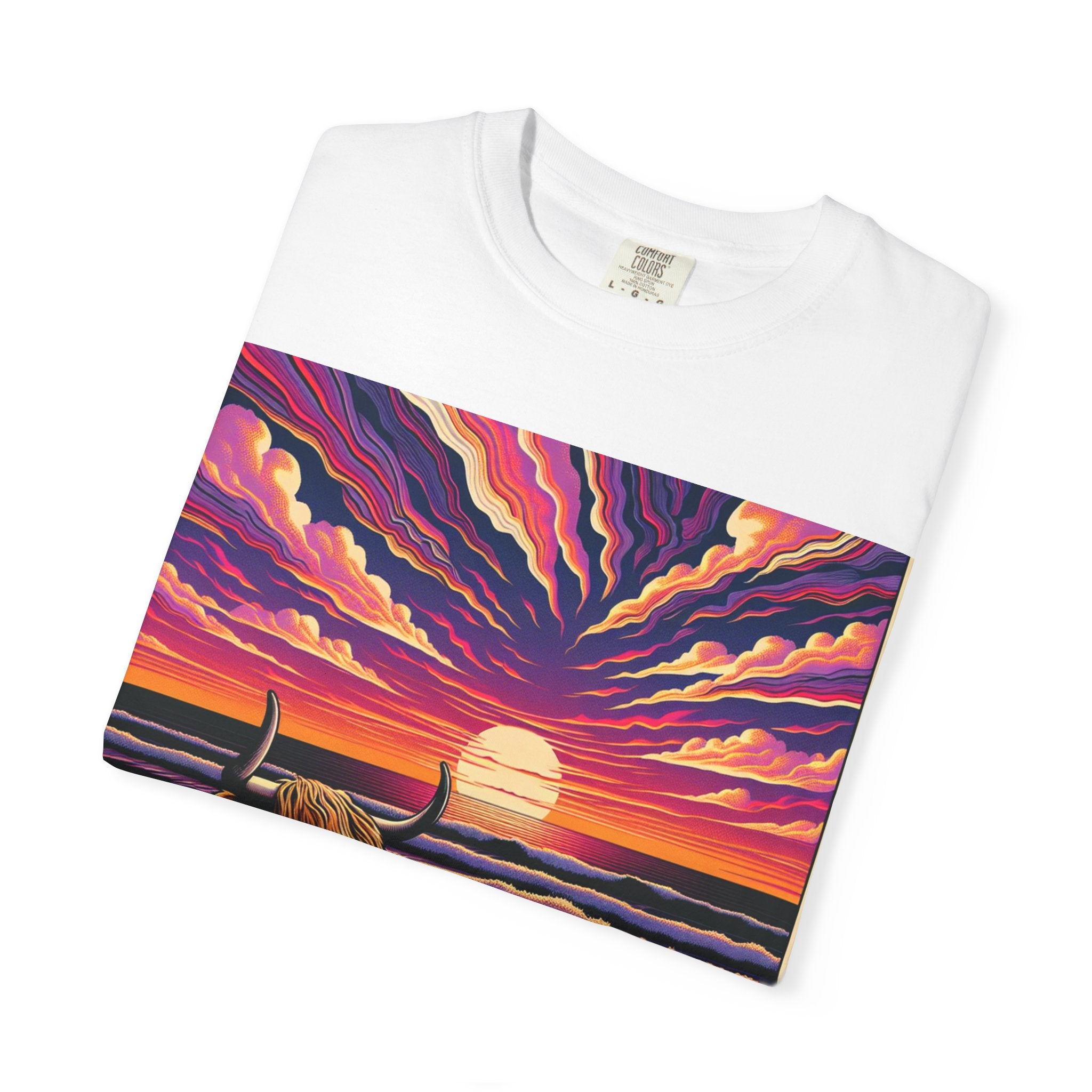 Vibrant Sunset Bull T-Shirt, Beach Vibes Tee, Colorful Summer Shirt, Unisex Graphic T-Shirt, Gift for Animal Lovers