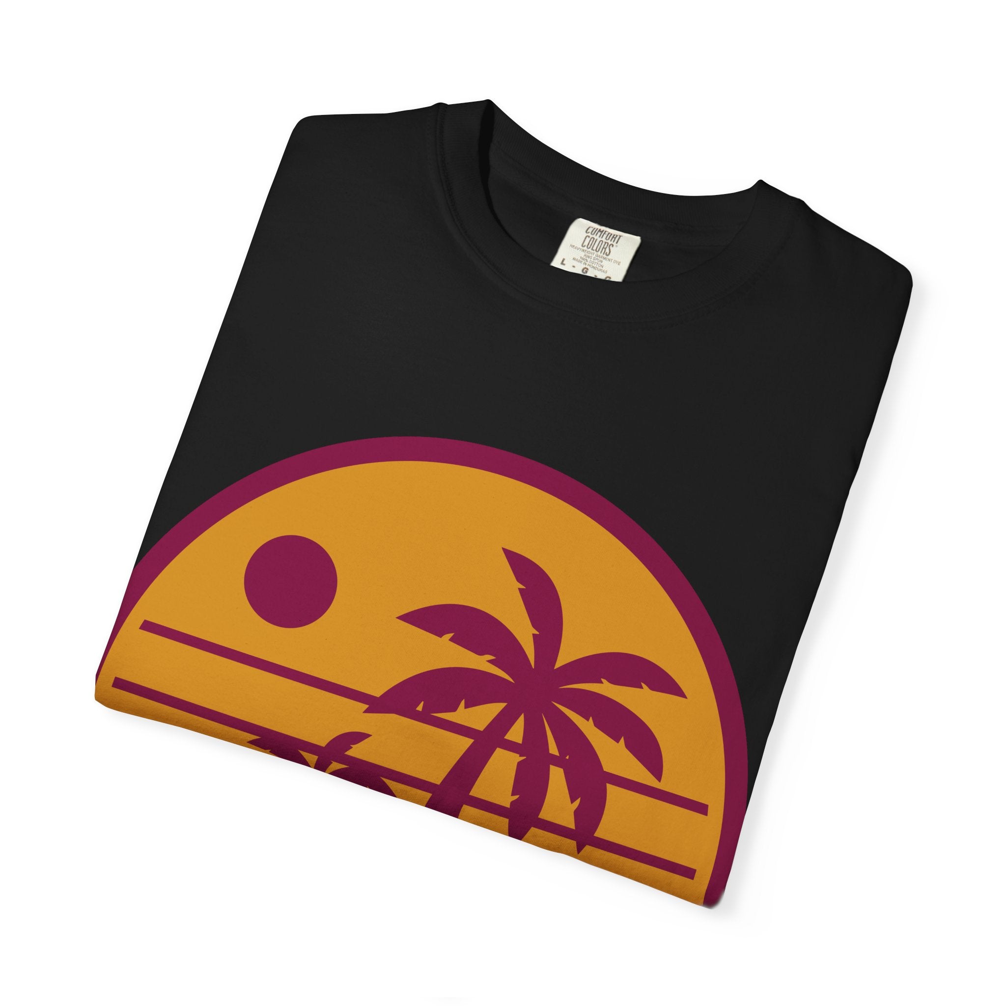 Sunset Palm Tree T-shirt, Casual Summer Tee, Unisex Beachwear, Graphic Tee for Vacation, Gift for Nature Lovers