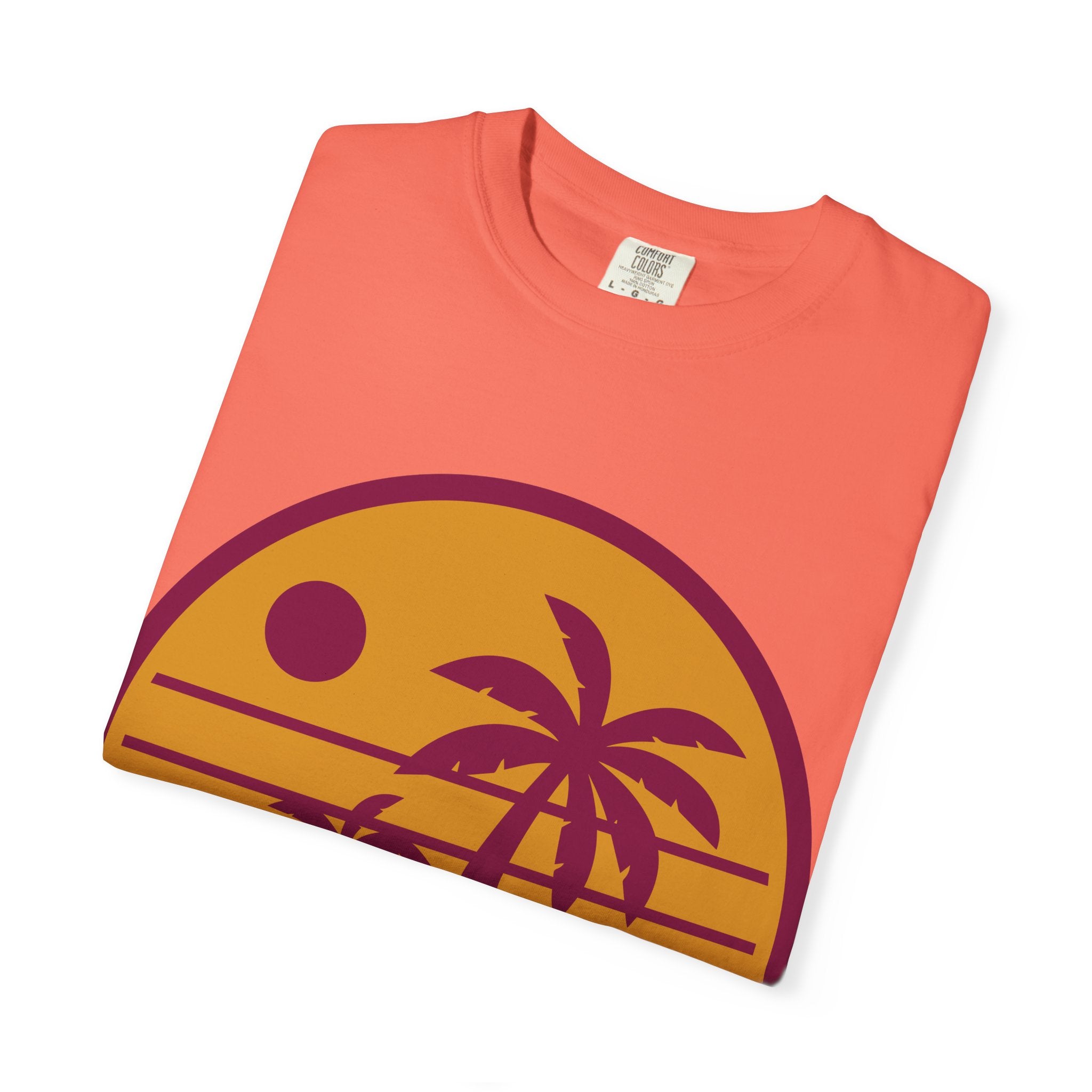 Sunset Palm Tree T-shirt, Casual Summer Tee, Unisex Beachwear, Graphic Tee for Vacation, Gift for Nature Lovers